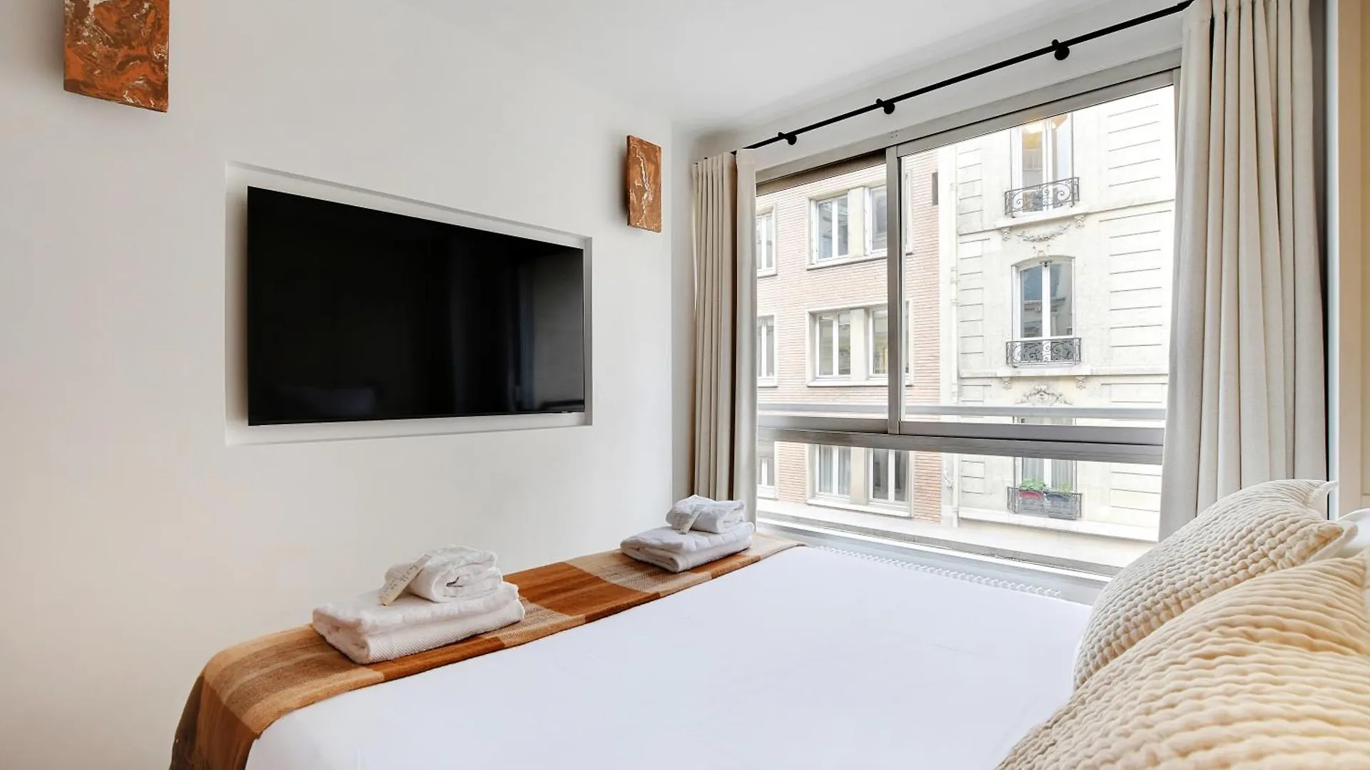 Apartment Pick A Flat's In Tour Eiffel - Rue De L'amiral Hamelin Paris